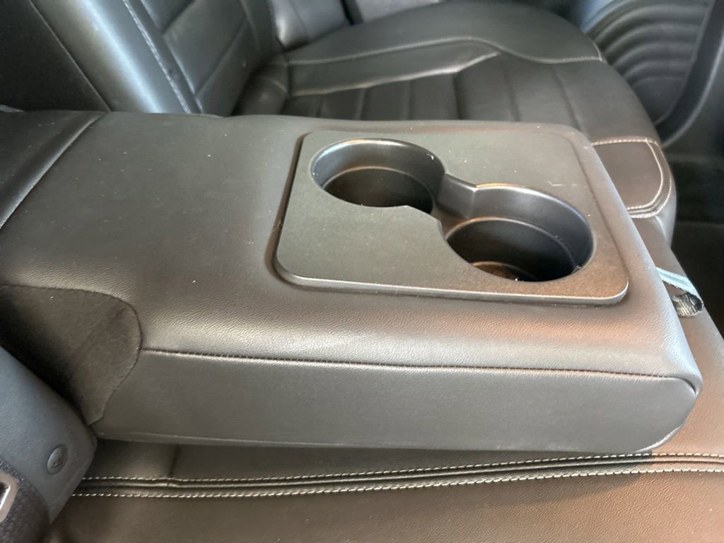 Used 2017 Ford Taurus SHO w/ Sho Performance Package image 30