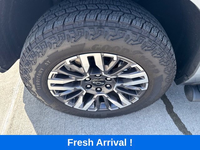 Used 2026 Chevrolet Tahoe Z71 w/ Comfort Package AWD/4WD image 22