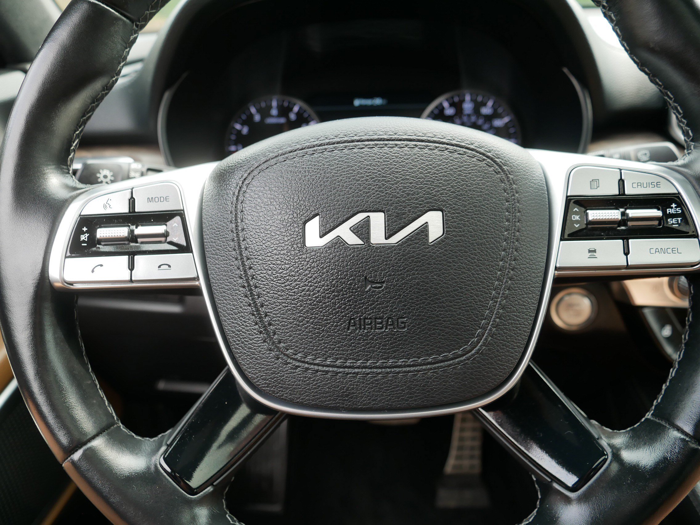 Certified 2022 Kia Telluride SX w/ SX Prestige Package AWD/4WD image 25
