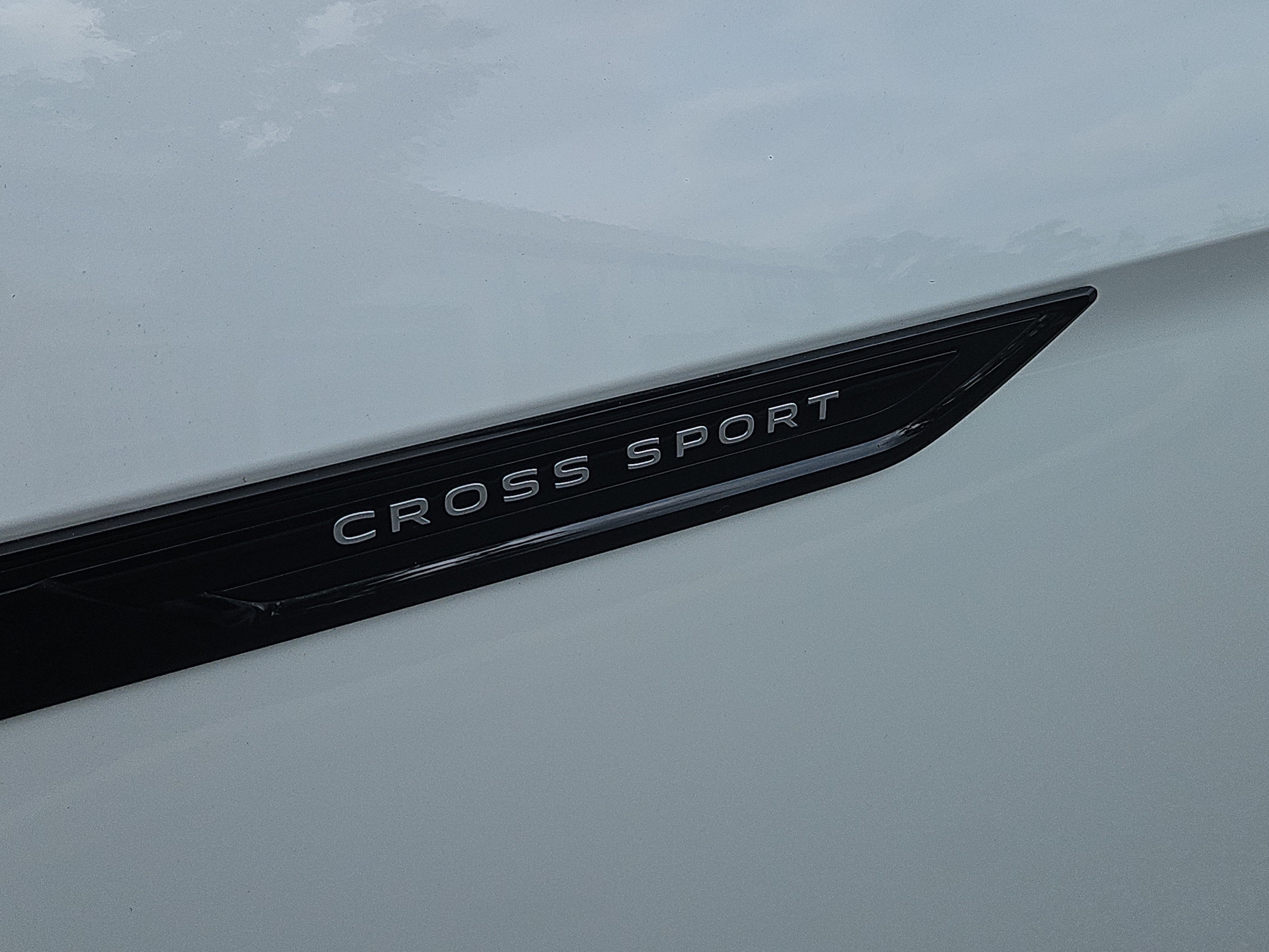 Certified 2023 Volkswagen Atlas Cross Sport SEL R-Line AWD/4WD image 7