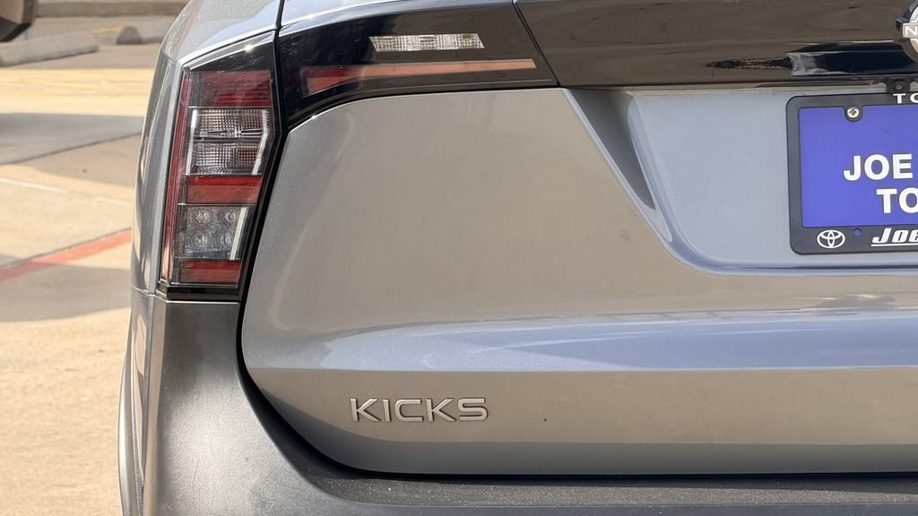 Used 2025 Nissan Kicks S FWD image 9