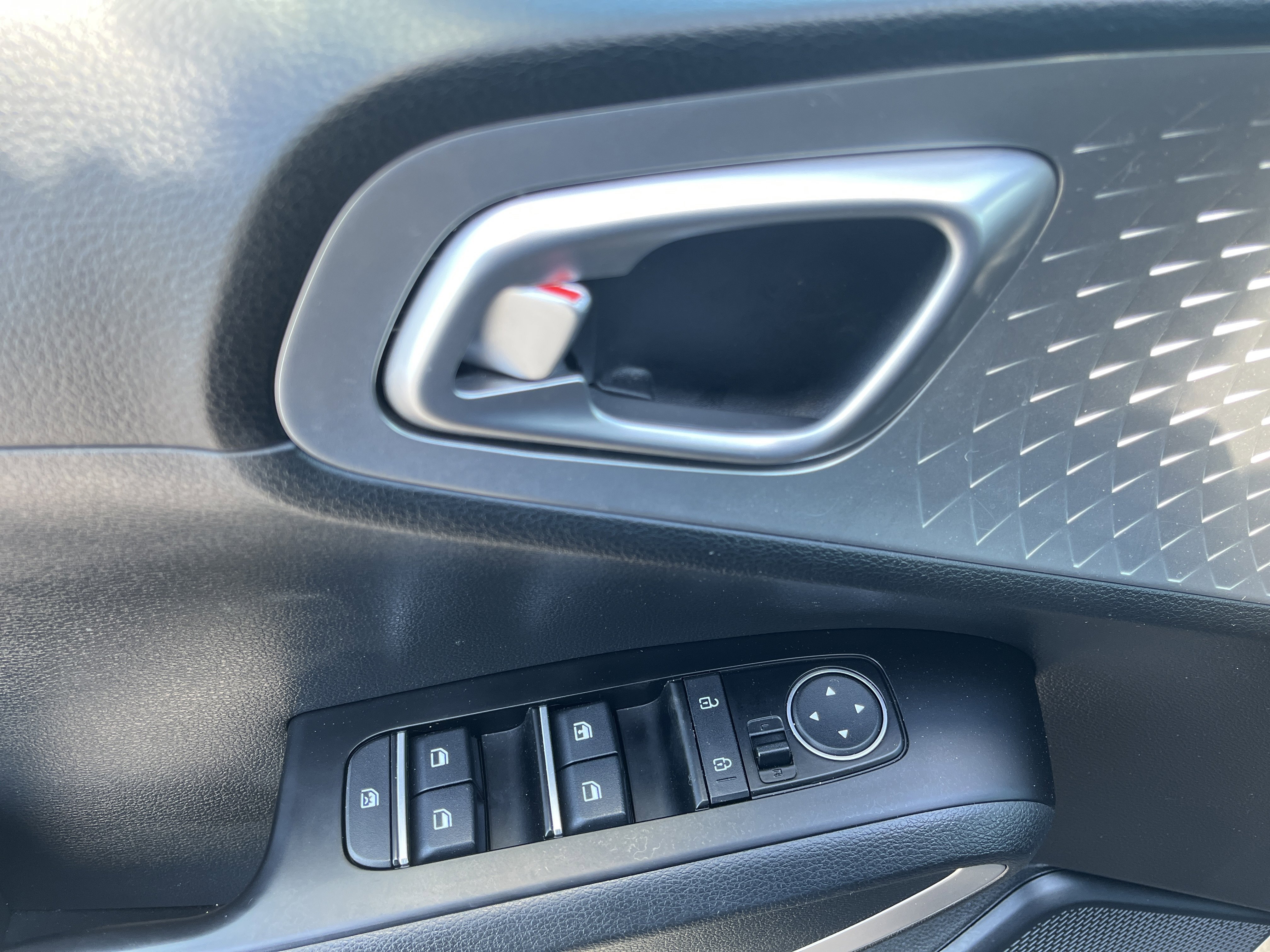 Used 2025 Kia Soul LX w/ LX Technology Package FWD image 16