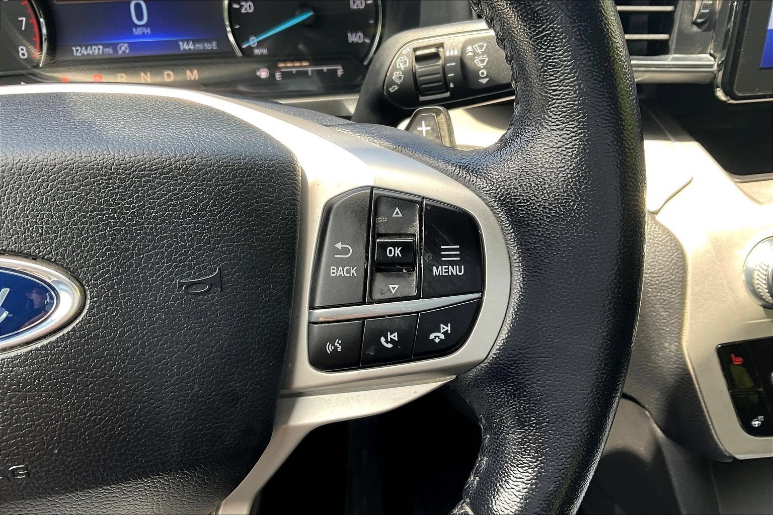 Used 2020 Ford Explorer XLT w/ Equipment Group 202A AWD/4WD image 12