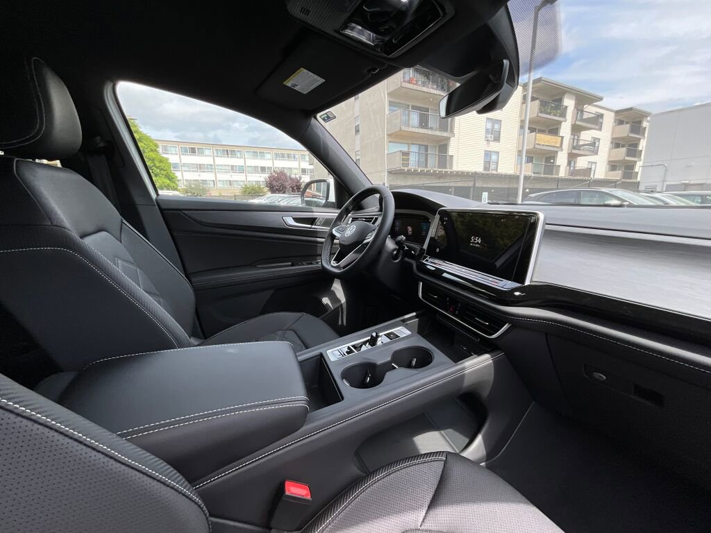 New 2025 Volkswagen Atlas Cross Sport SE image 20