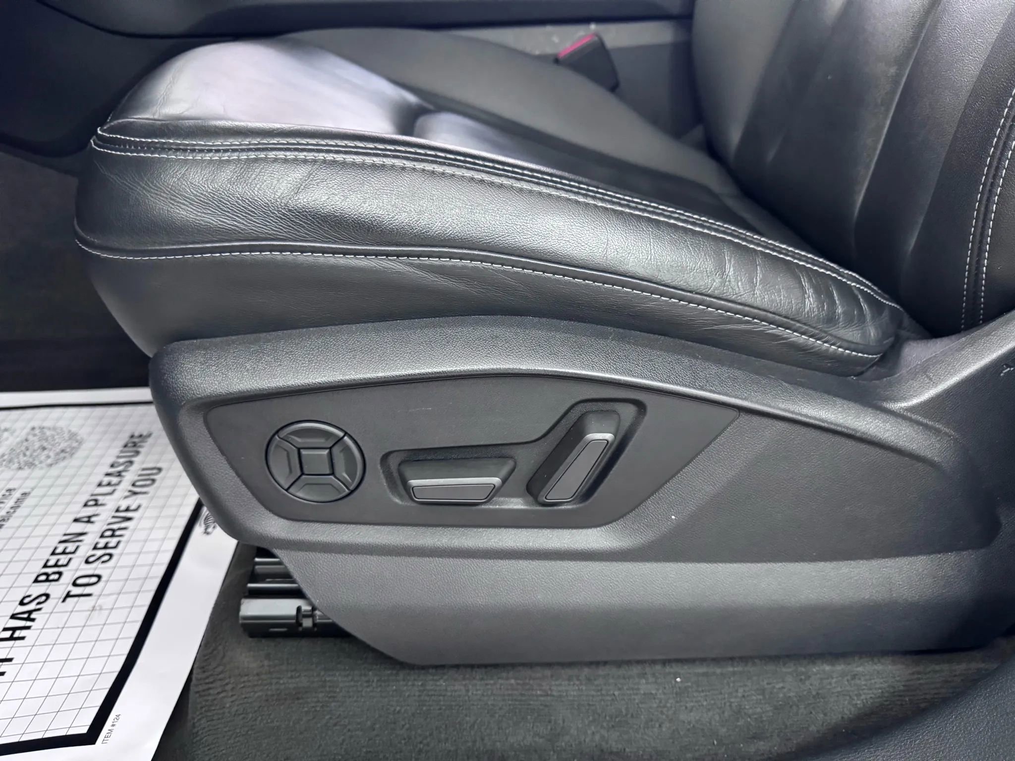 Used 2019 Audi Q8 Premium w/ Convenience Package image 9