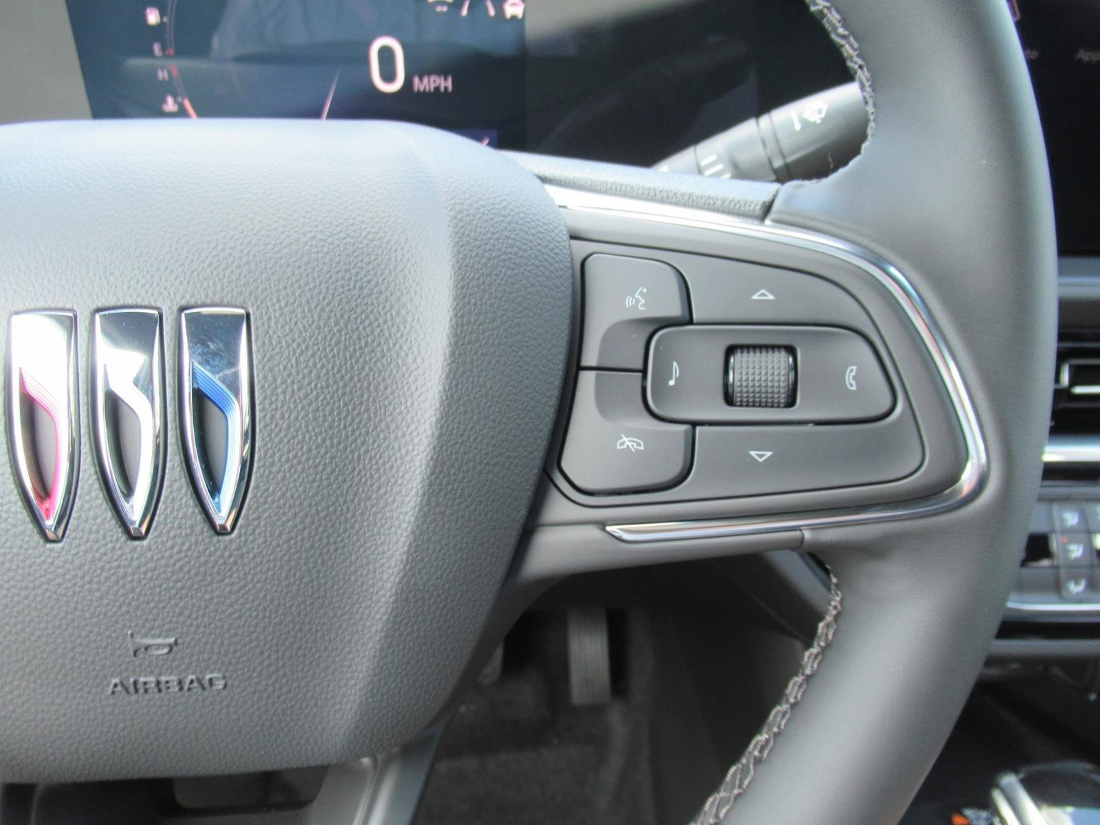 New 2026 Buick Envista Sport Touring w/ Convenience I Package FWD image 25