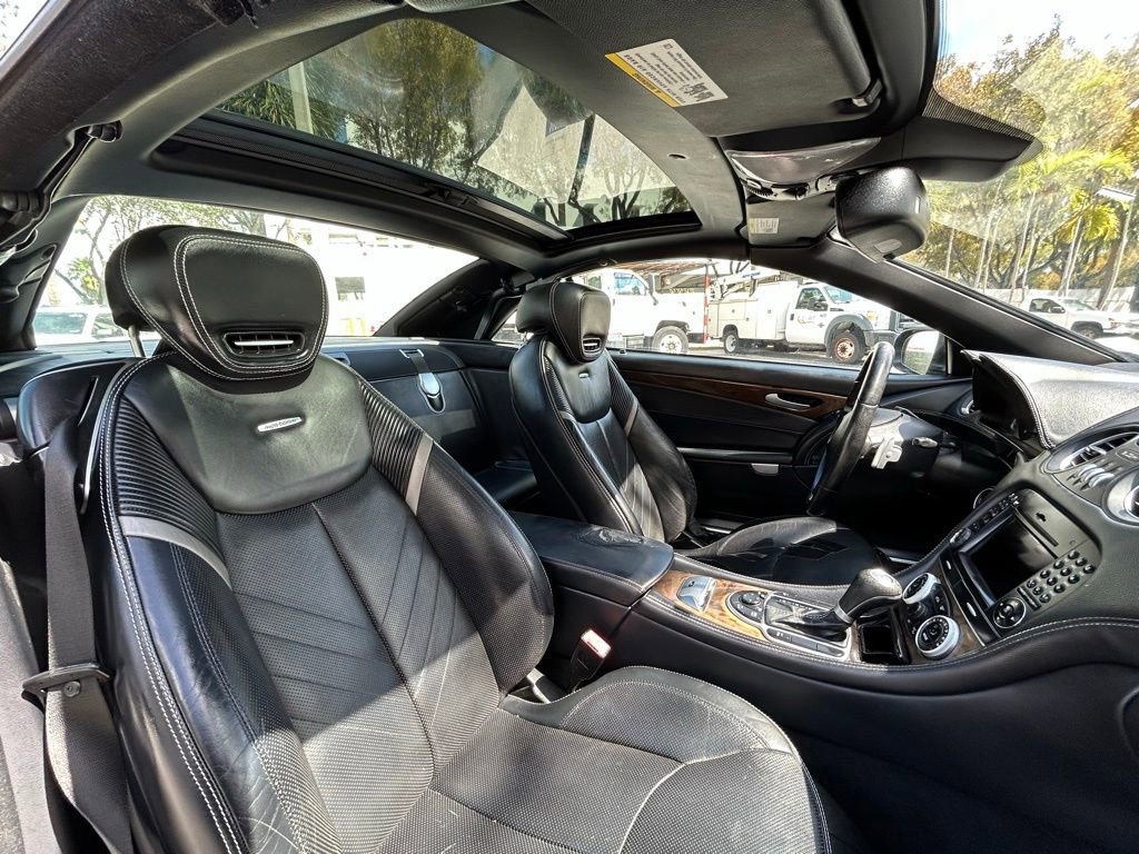 Used 2011 Mercedes-Benz SL 550 image 31