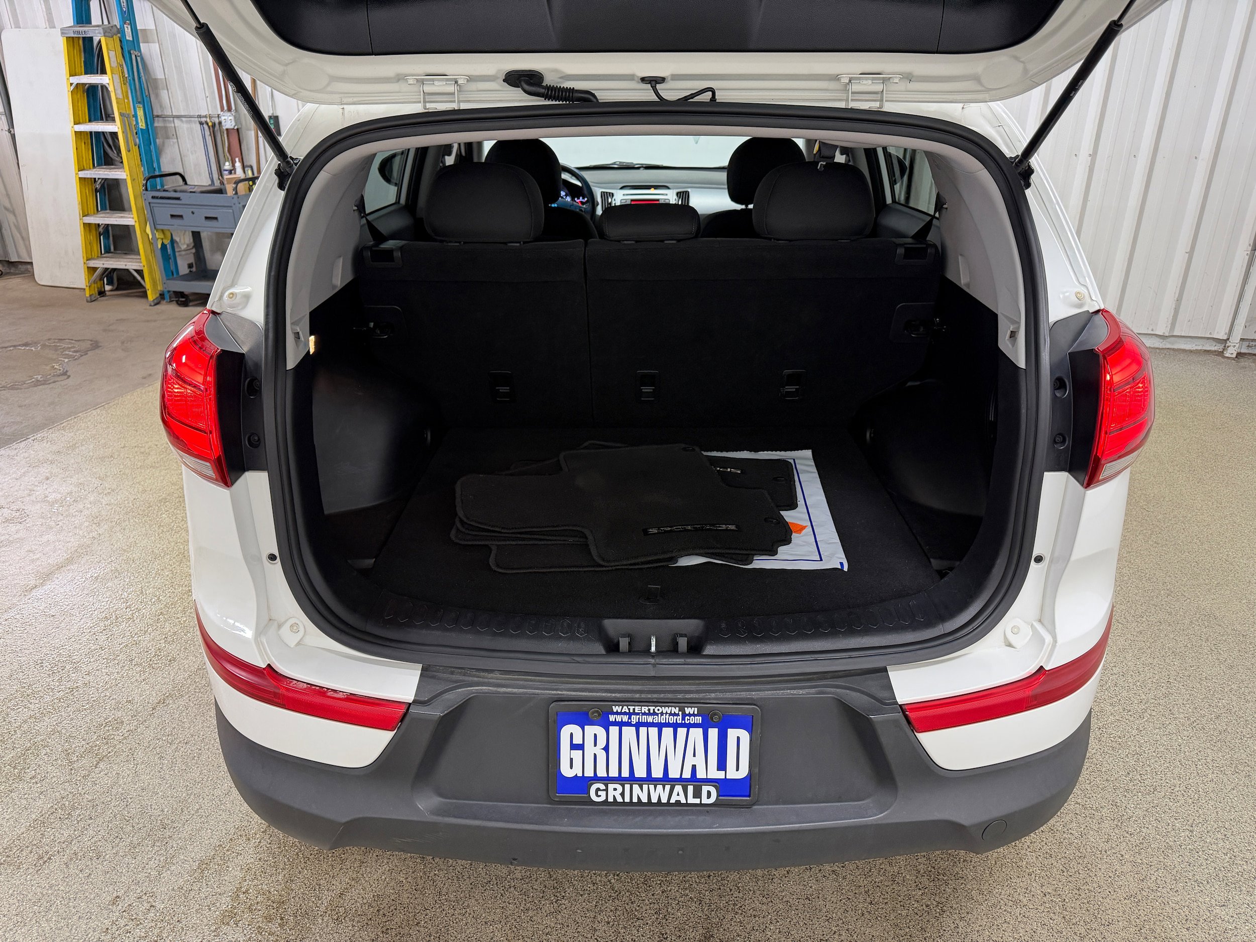 Used 2015 Kia Sportage LX FWD image 25