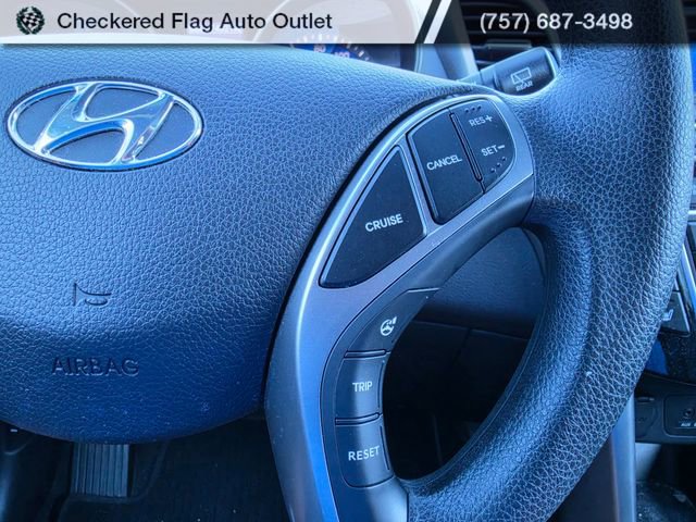 Used 2016 Hyundai Elantra GT FWD image 14