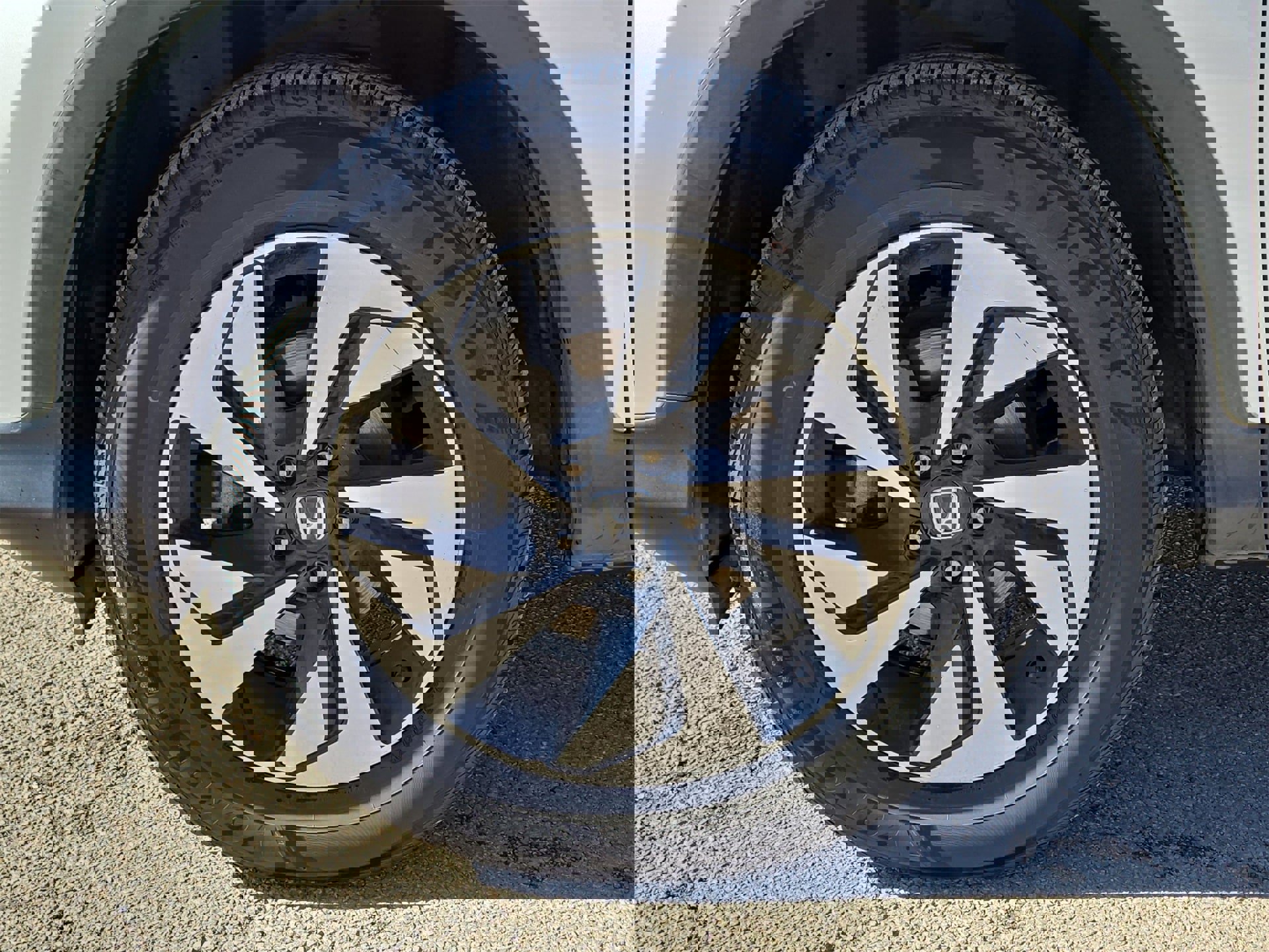 Used 2016 Honda CR-V Touring image 11