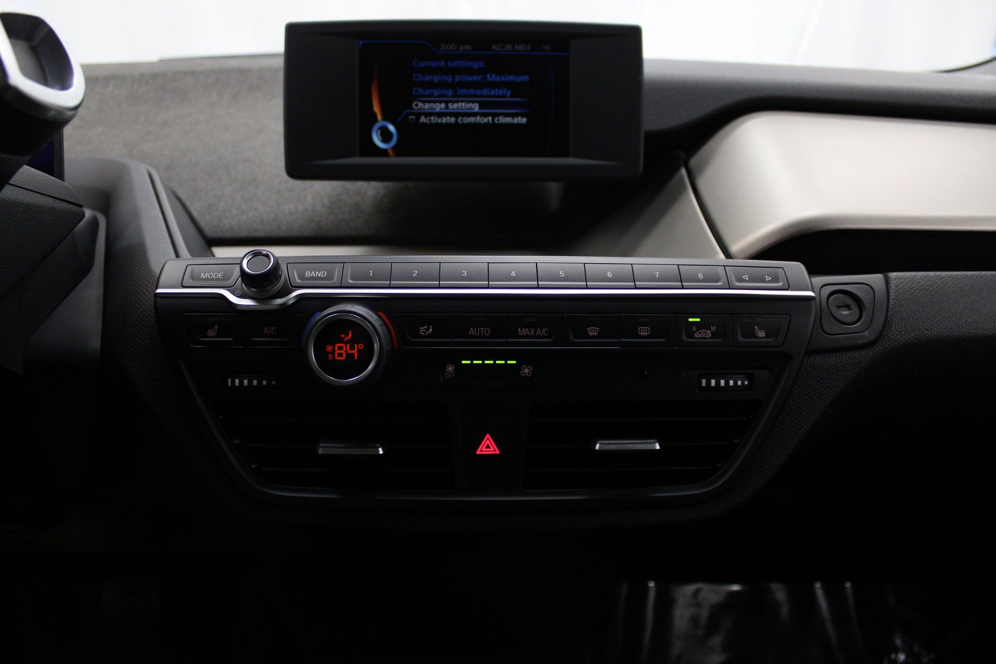 Used 2018 BMW i3 94Ah w/Range Extender image 43