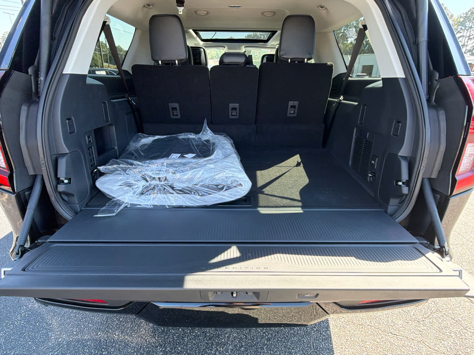 New 2027 Ford Expedition Max Platinum w/ Driver's Package AWD/4WD image 14