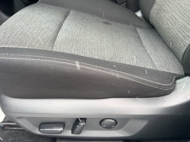 Used 2023 Nissan Rogue SV image 24