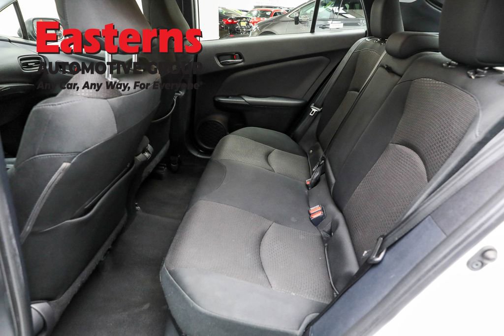 Used 2022 Toyota Prius LE image 19