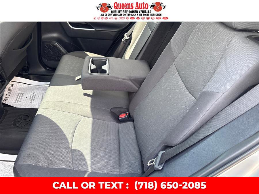 Used 2019 Toyota RAV4 XLE w/ All Weather Liner Package AWD/4WD image 16