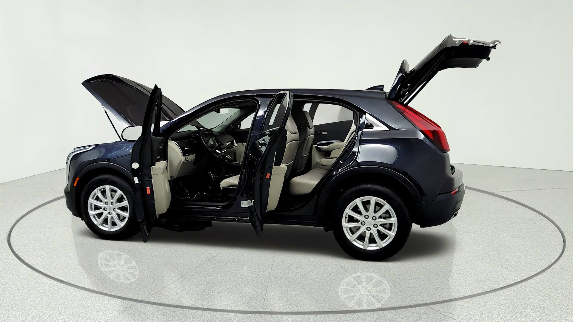Certified 2023 Cadillac XT4 Luxury w/ Cold Weather Package FWD image 10