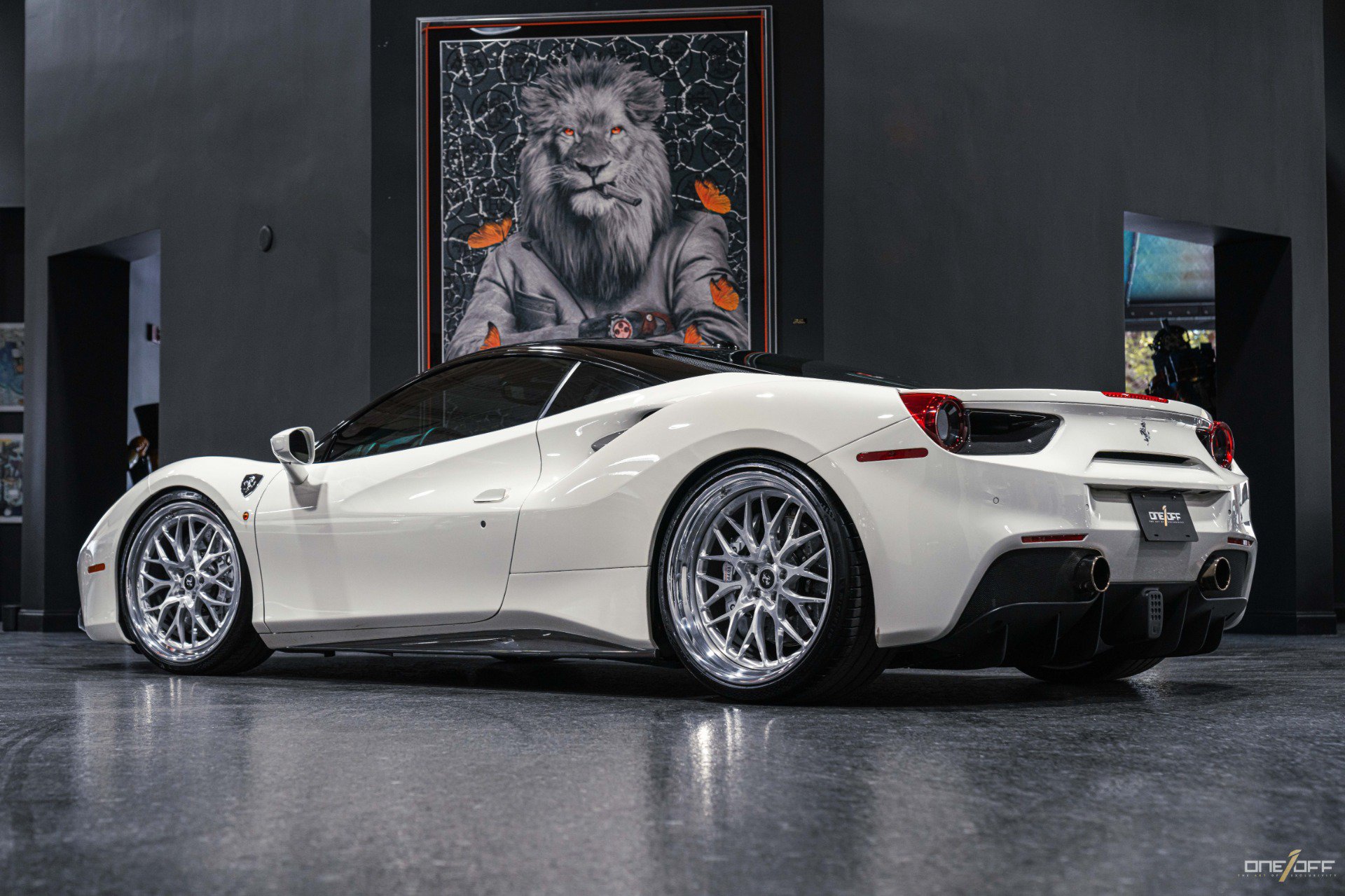 Used 2016 Ferrari 488 GTB RWD image 29