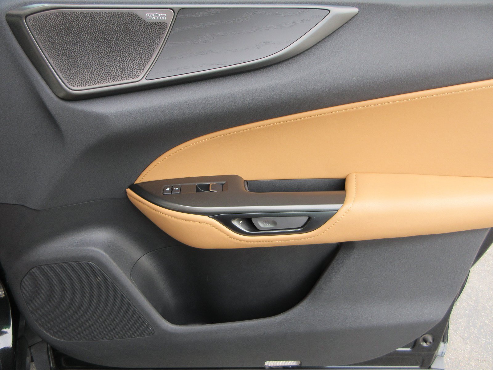 Used 2025 Lexus NX 350h AWD w/ Cold Area Package image 23