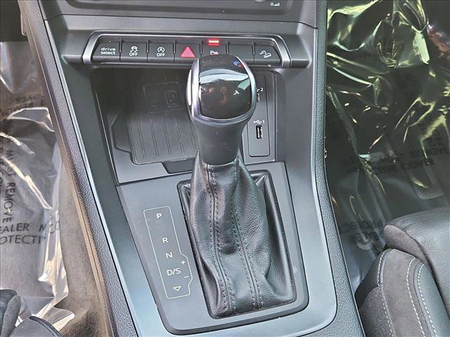 Used 2020 Audi Q3 2.0T Premium Plus image 12