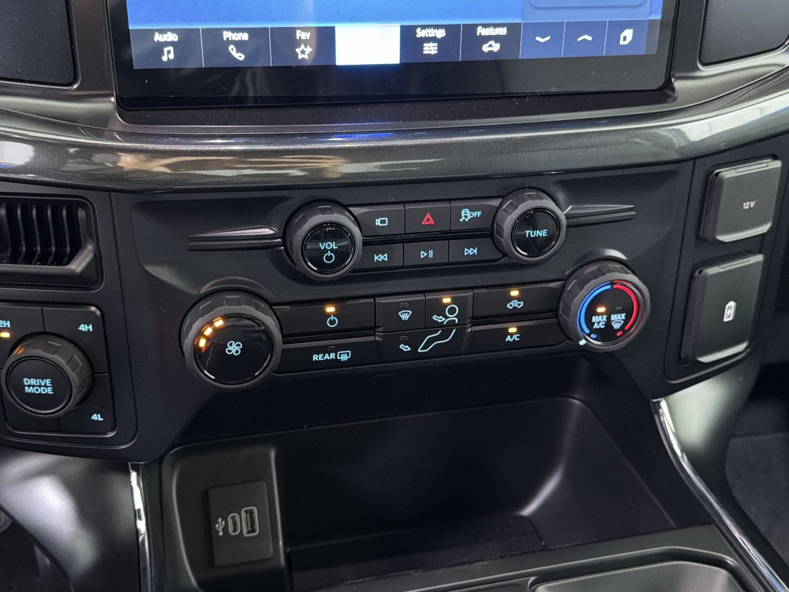 New 2026 Ford F150 STX w/ Equipment Group 200A AWD/4WD image 23