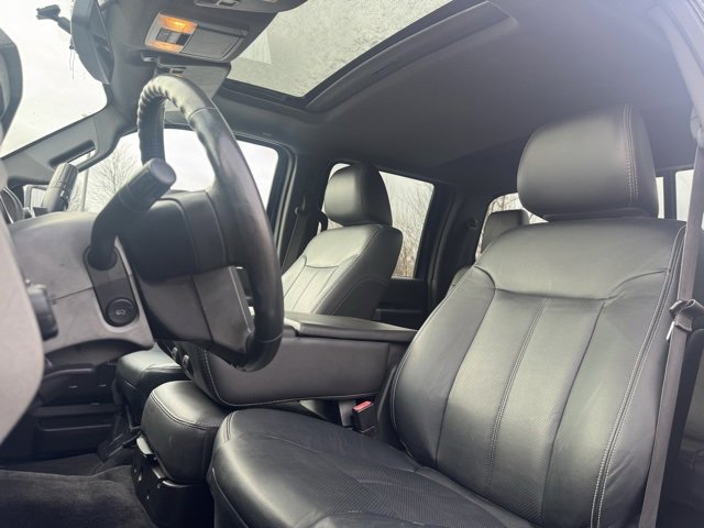 Used 2011 Ford F250 Lariat w/ Lariat Interior Pkg image 13