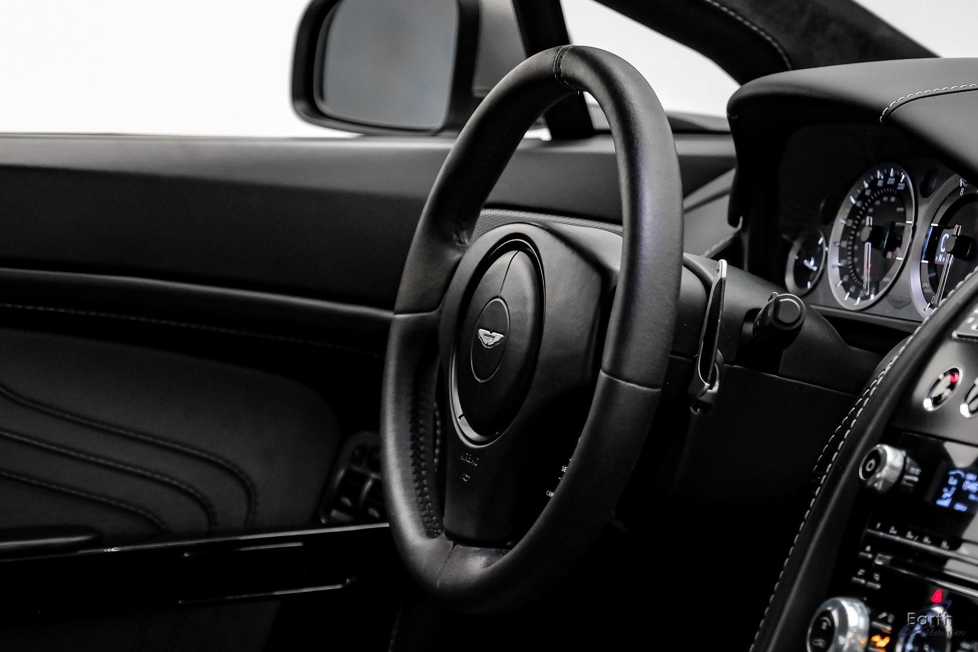 Used 2014 Aston Martin V8 Vantage S RWD image 51