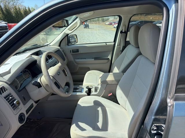 Used 2011 Ford Escape XLT image 10