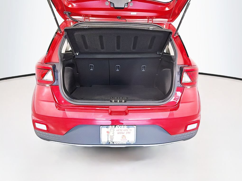 Used 2021 Hyundai Venue SEL FWD image 24