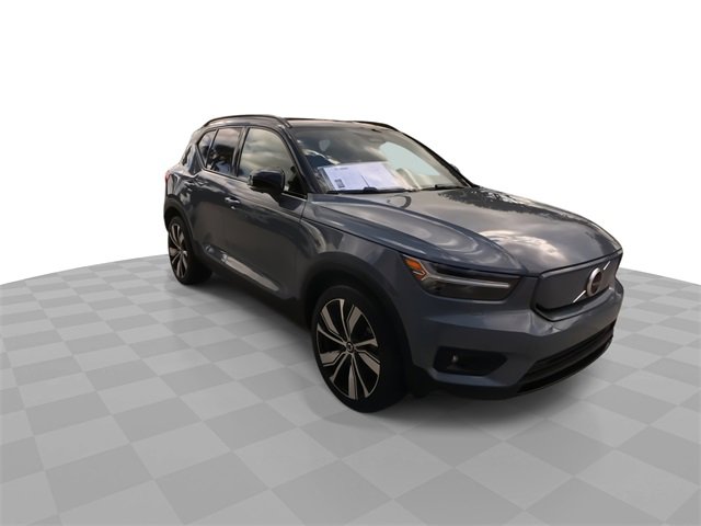 Used 2021 Volvo XC40 P8 Recharge w/ Advanced Package image 2