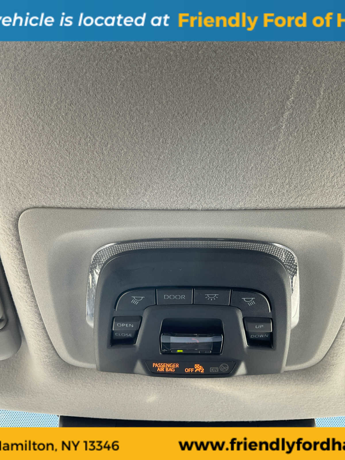 Used 2023 Toyota Corolla Cross LE w/ Moonroof Package image 32