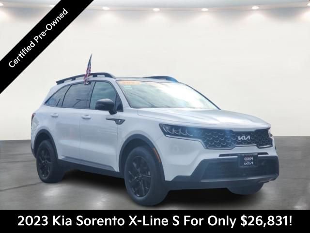 Used 2023 Kia Sorento S w/ Panoramic Sunroof Package