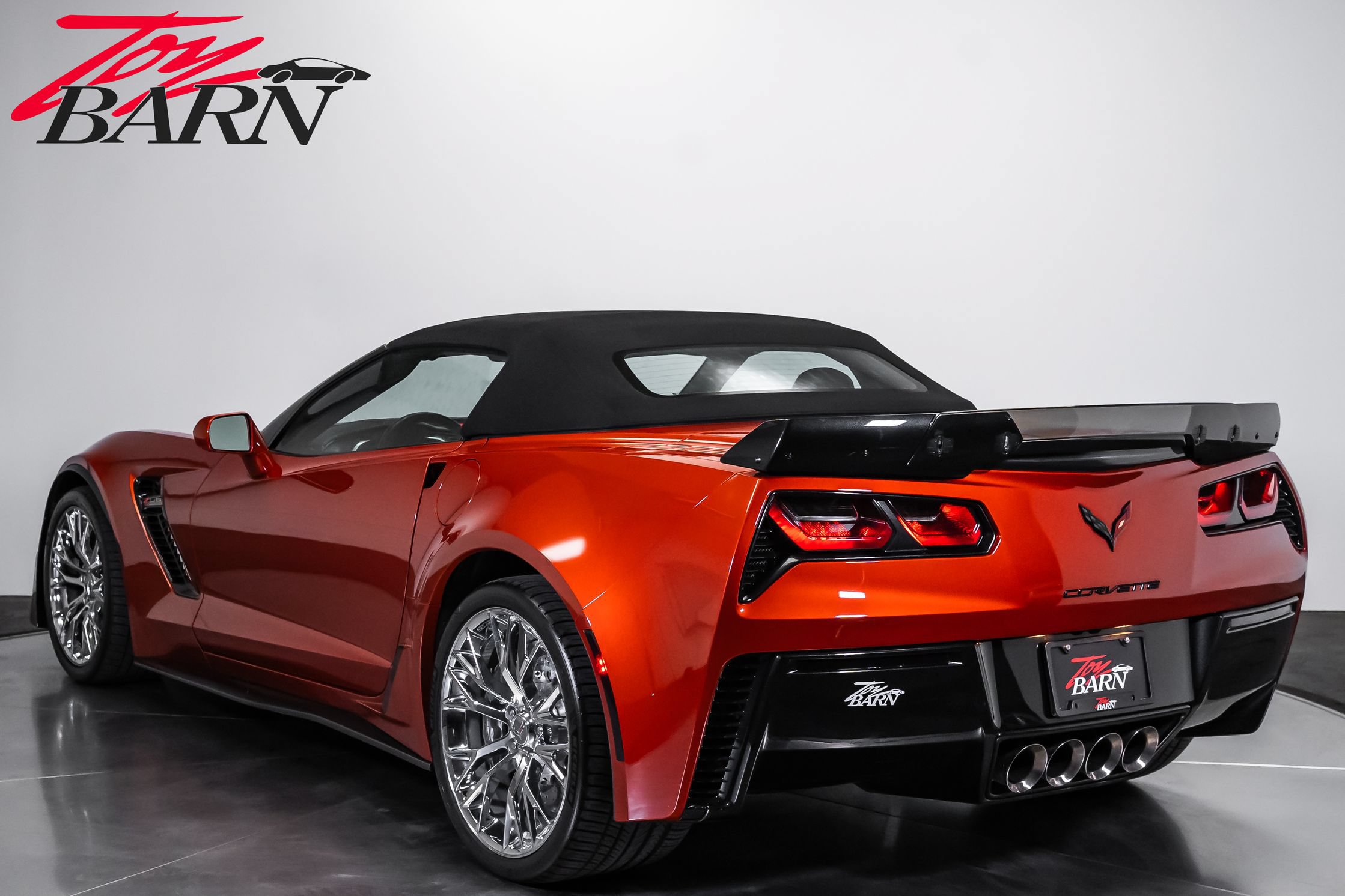 Used 2015 Chevrolet Corvette Z06 w/ 3LZ Preferred Equipment Group RWD image 11