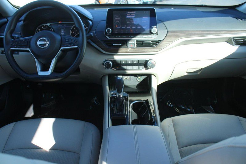 Used 2023 Nissan Altima 2.5 SV image 14