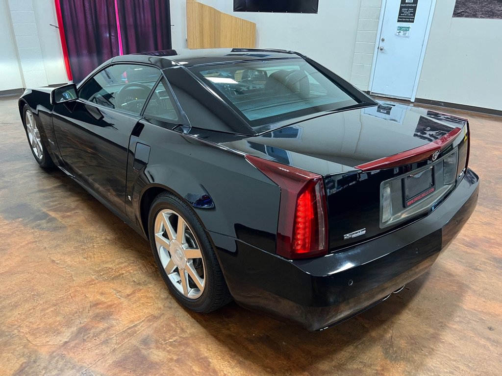 Used 2008 Cadillac XLR RWD image 59