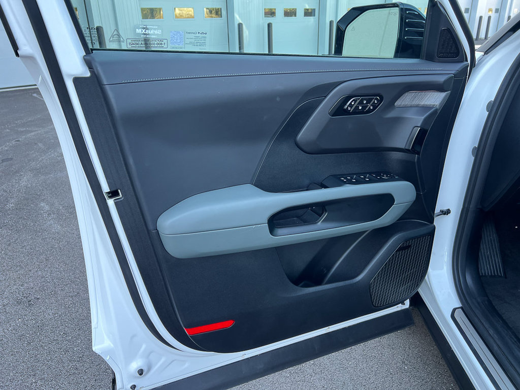 Used 2027 Kia Telluride SX Prestige X-Line w/ Towing Package AWD/4WD image 17