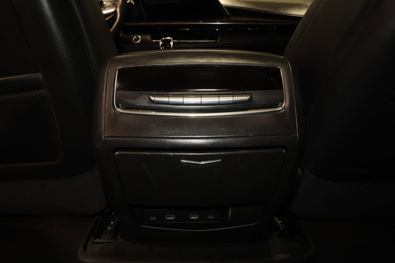 Certified 2024 Cadillac Escalade Sport Platinum w/ LPO, ONYX Package AWD/4WD image 33