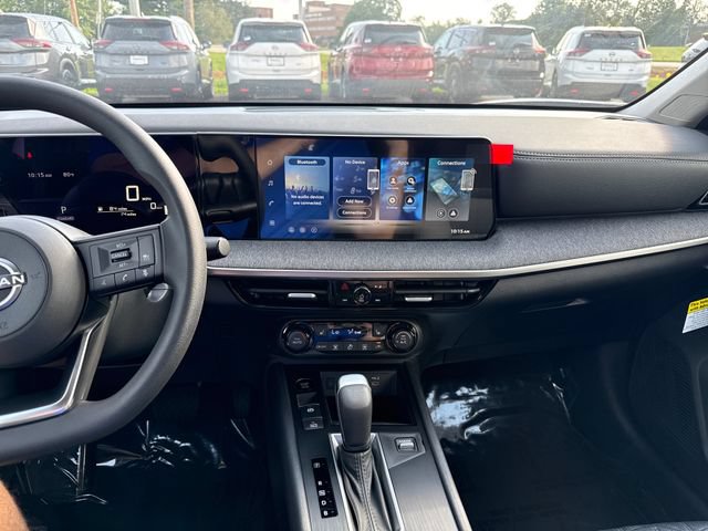 New 2026 Nissan Kicks SV w/ Cold Weather Package AWD/4WD image 19
