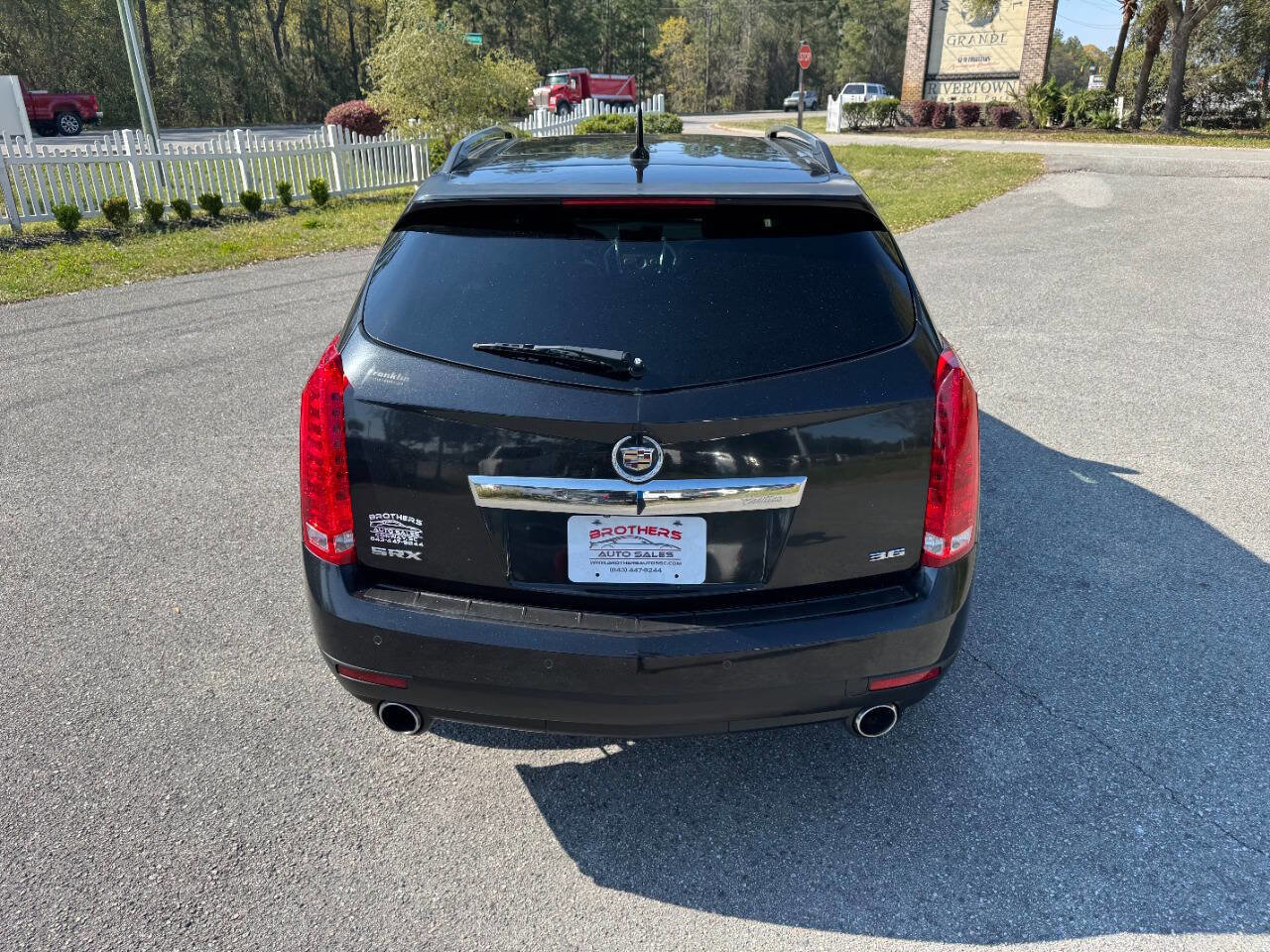 Used 2012 Cadillac SRX Luxury image 5