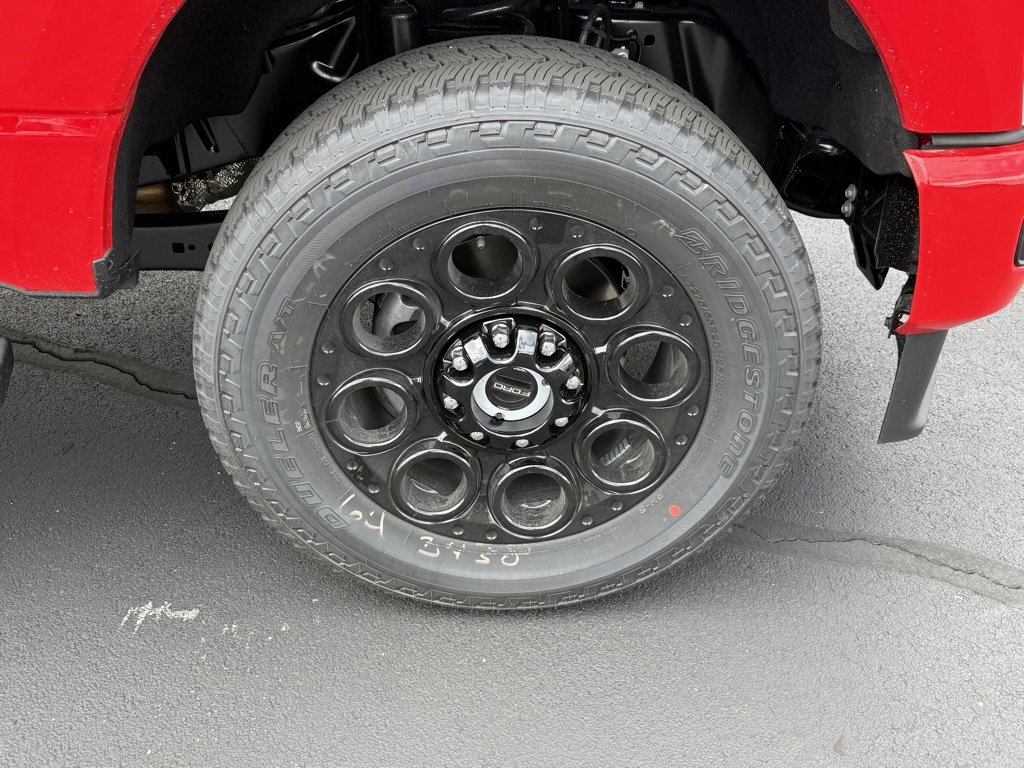 New 2026 Ford F250 Lariat w/ Black Appearance Package image 21