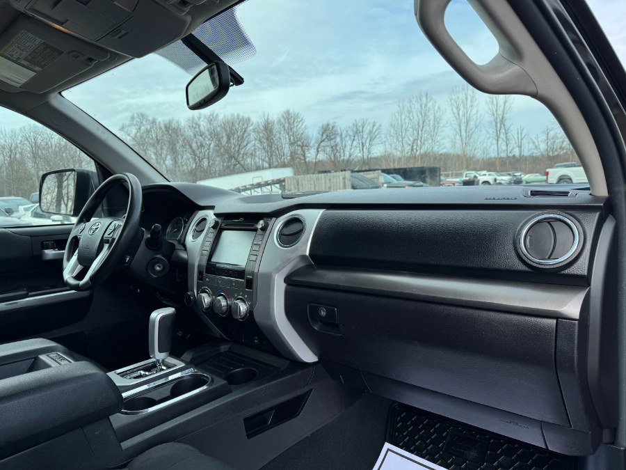 Used 2015 Toyota Tundra SR5 image 19
