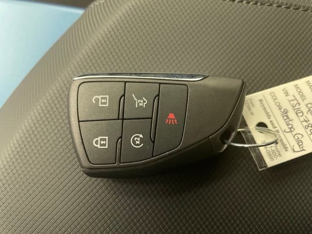 New 2026 Chevrolet Equinox EV LT image 19