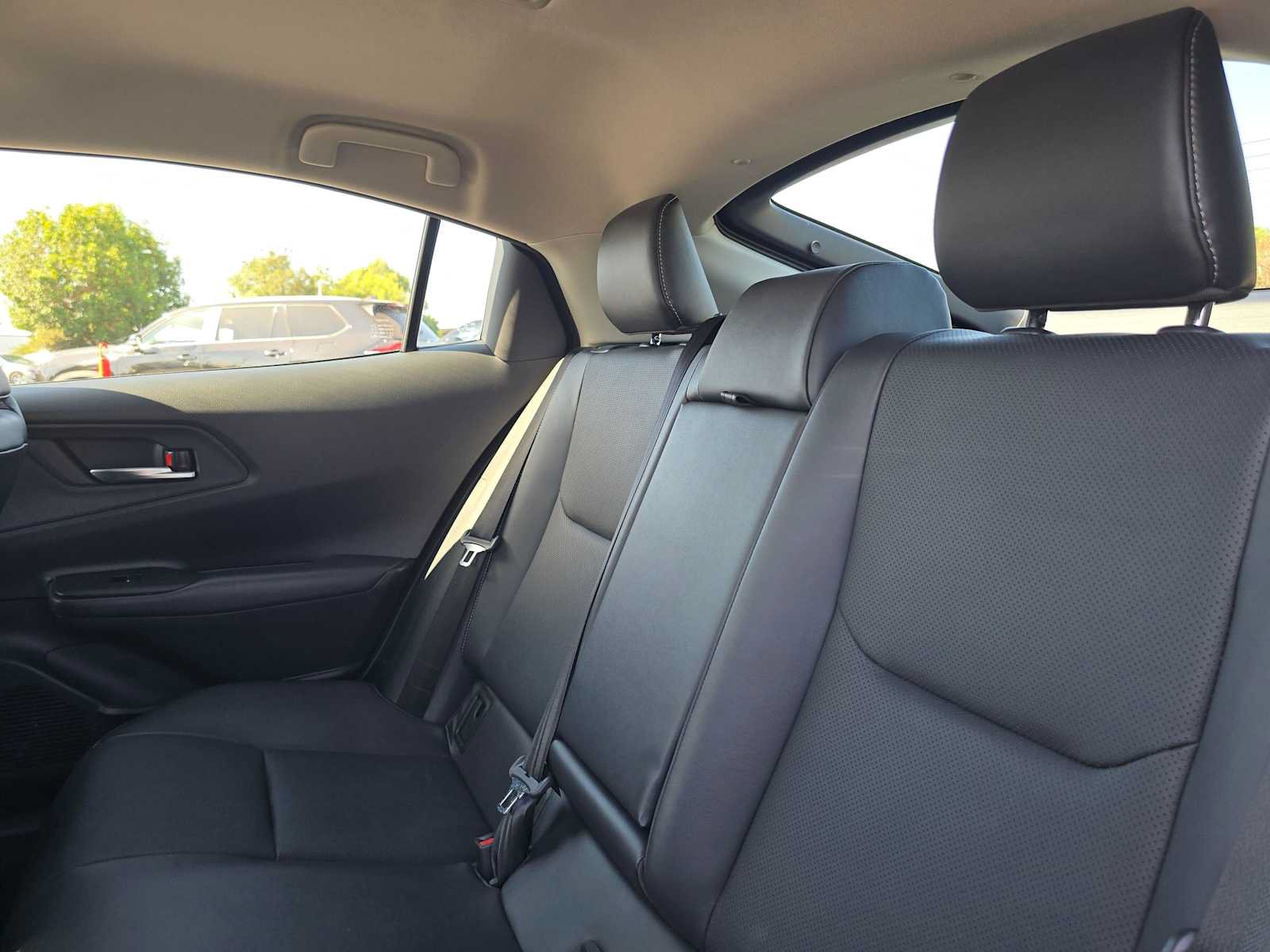 Used 2026 Toyota Prius FWD image 17