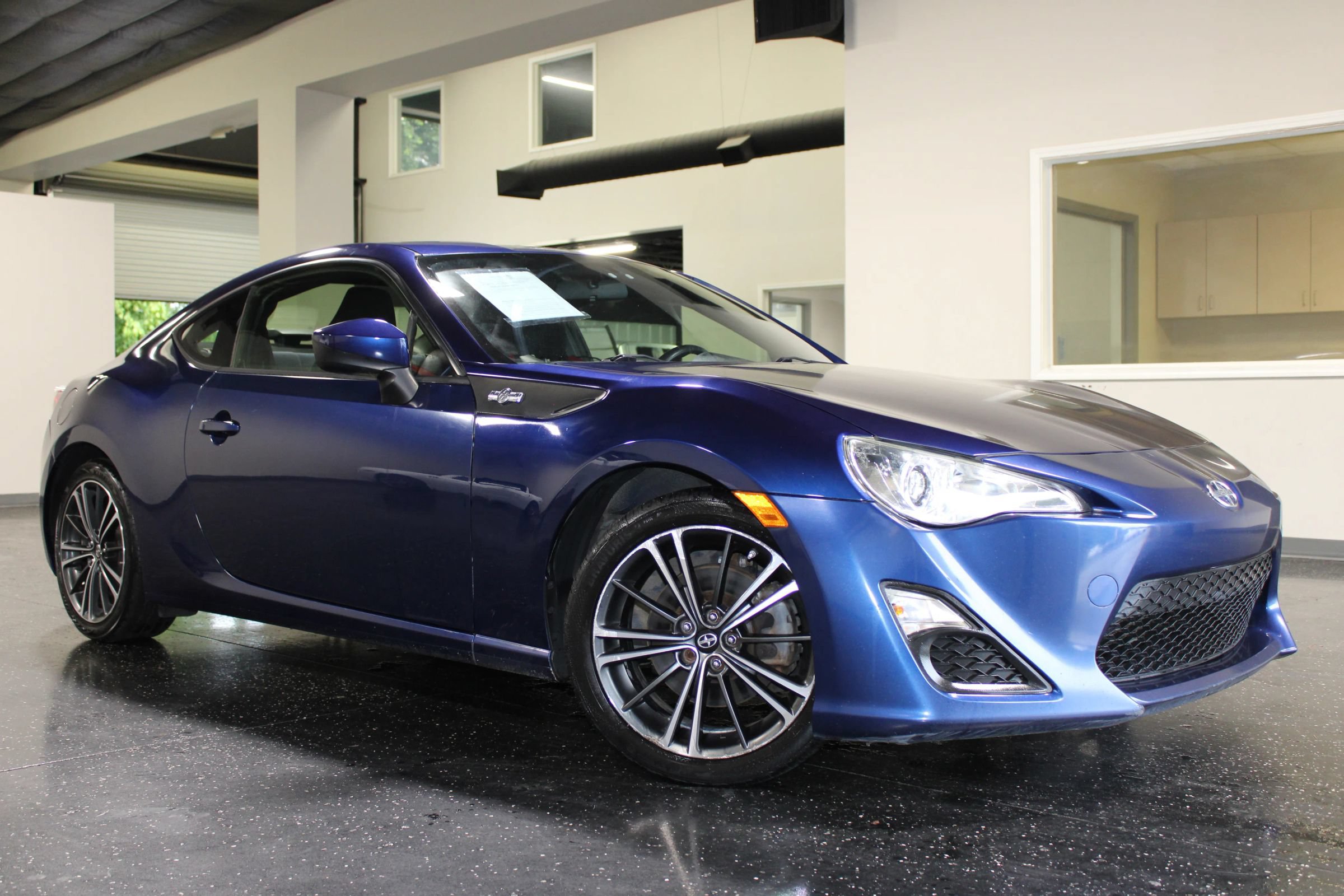 Used 2015 Scion FR-S RWD image 34