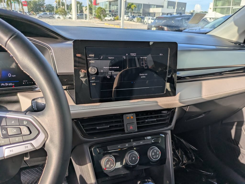 Certified 2025 Volkswagen Taos S FWD image 18