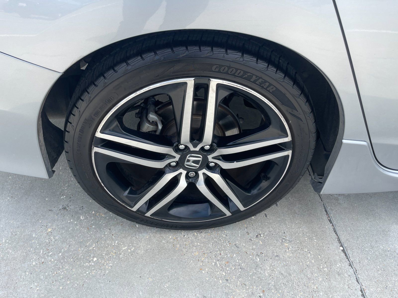 Used 2016 Honda Accord Sport image 13