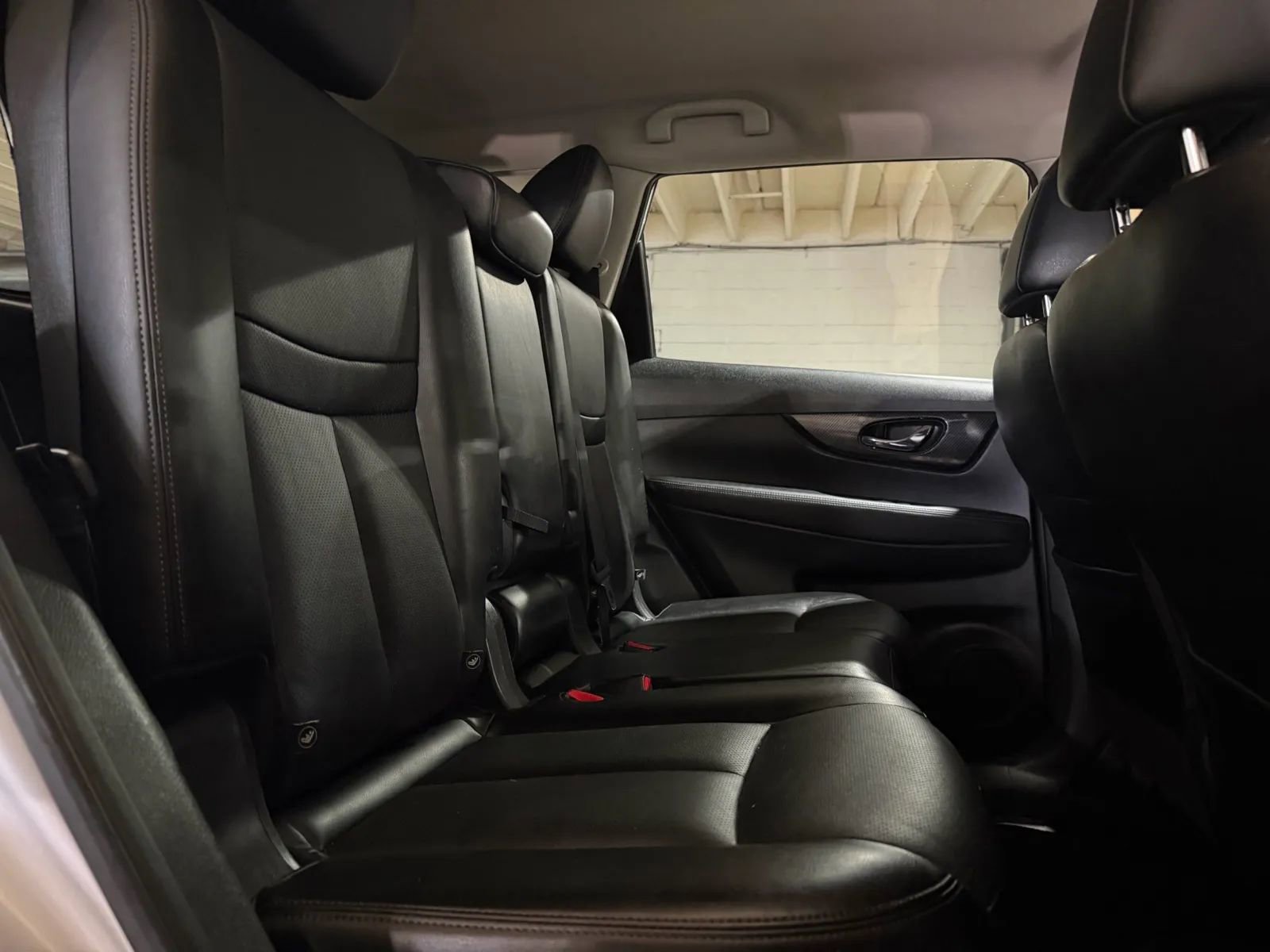Used 2018 Nissan Rogue SL AWD/4WD image 11