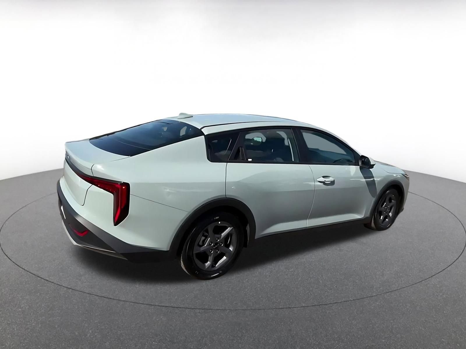 Used 2025 Kia K4 FWD image 14