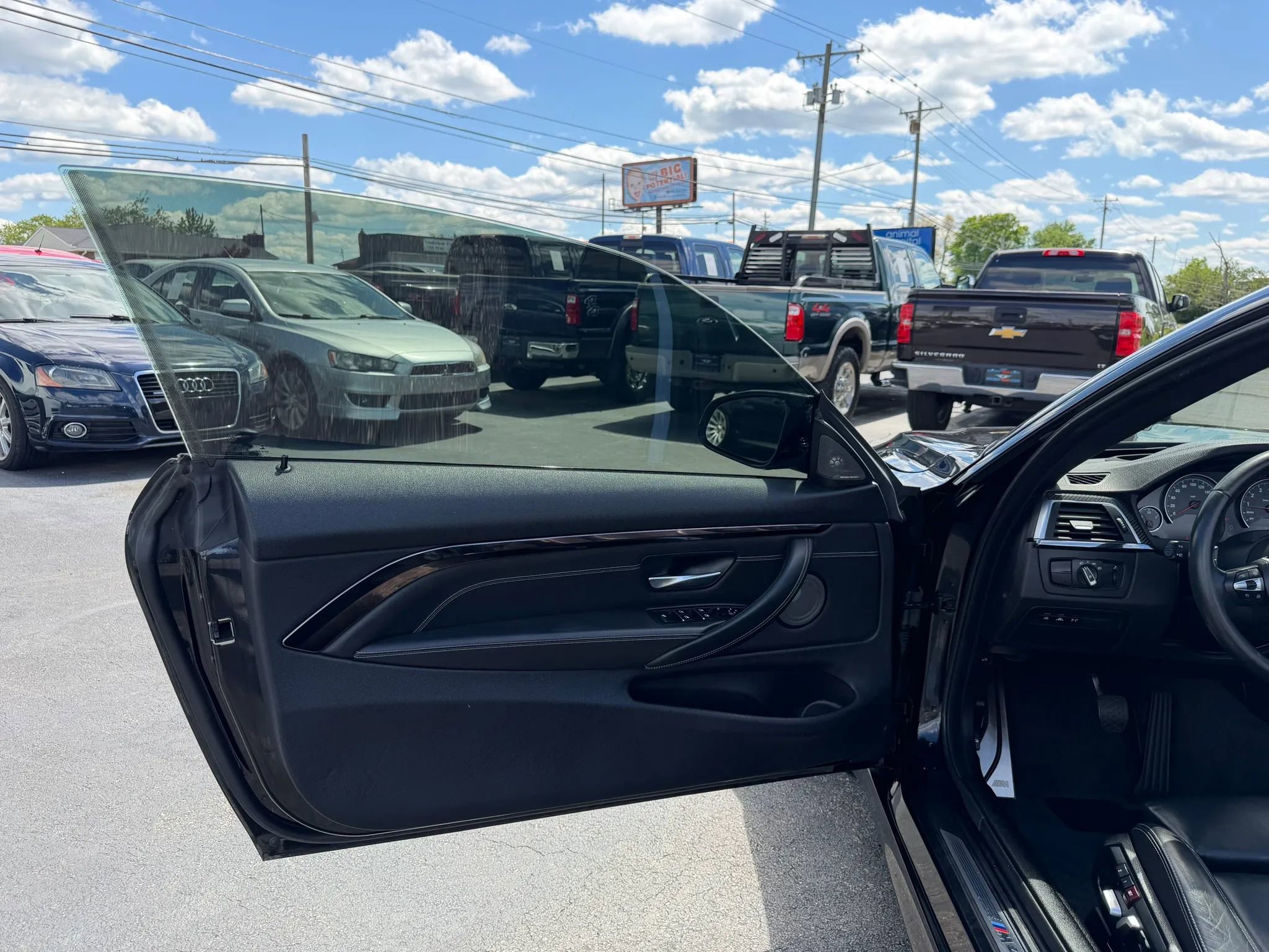 Used 2020 BMW M4 Convertible w/ Competition Package RWD image 52