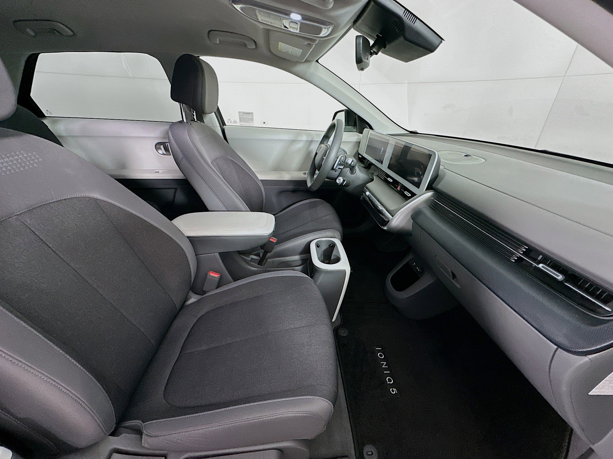 Used 2024 Hyundai Ioniq 5 SEL image 31