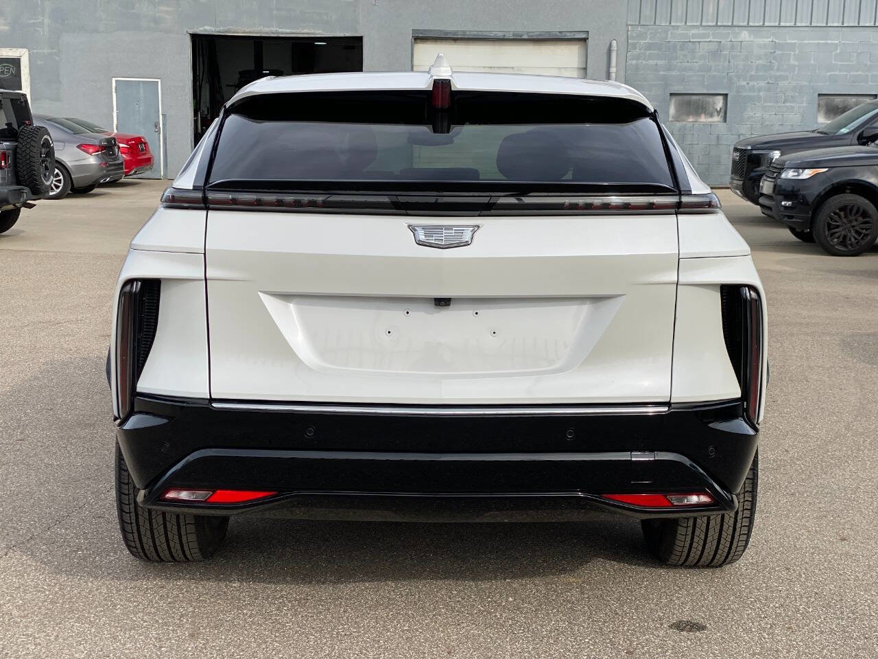 Used 2025 Cadillac Lyriq Sport w/ LPO, Floor Liner Package image 5